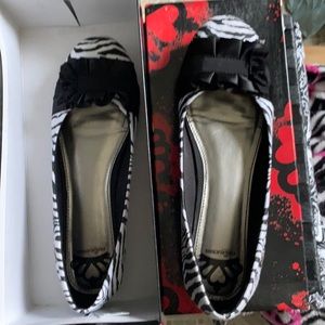Zebra flats